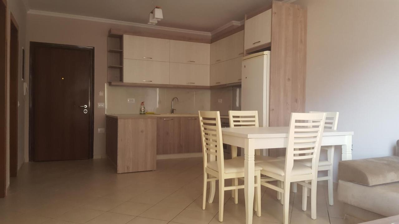 B & D Apartment Saranda Kültér fotó